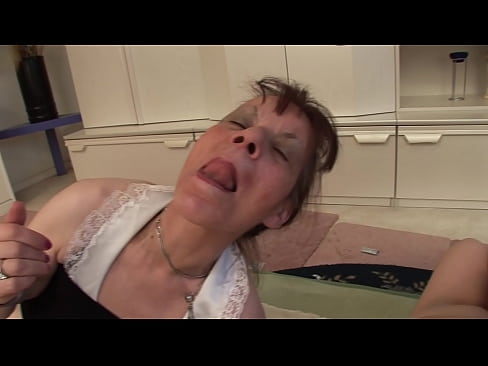 ❤️ Dos abuelas y un abuelo hacen un trío ❌ Video de sexo en es.quizfarmature.ru ❌️