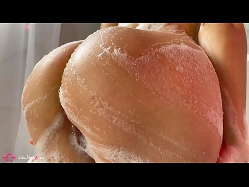 ❤️ Morena se masturba el coño con un vibrador hasta alcanzar un intenso orgasmo en la ducha ❌ Video de sexo en es.quizfarmature.ru ❌️
