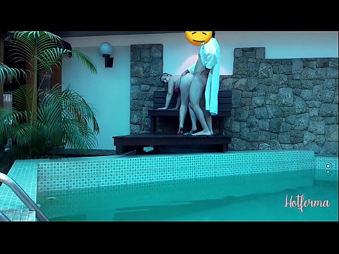❤️ El jefe invita a la criada a la piscina, pero no pudo resistirse a una caliente ❌ Video de sexo en es.quizfarmature.ru ❌️